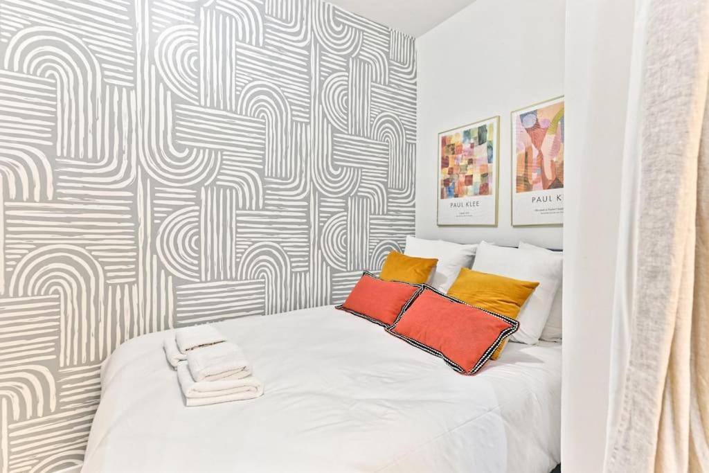 Appartement Central Proche Atelier Des Lumieres Paris Exterior foto