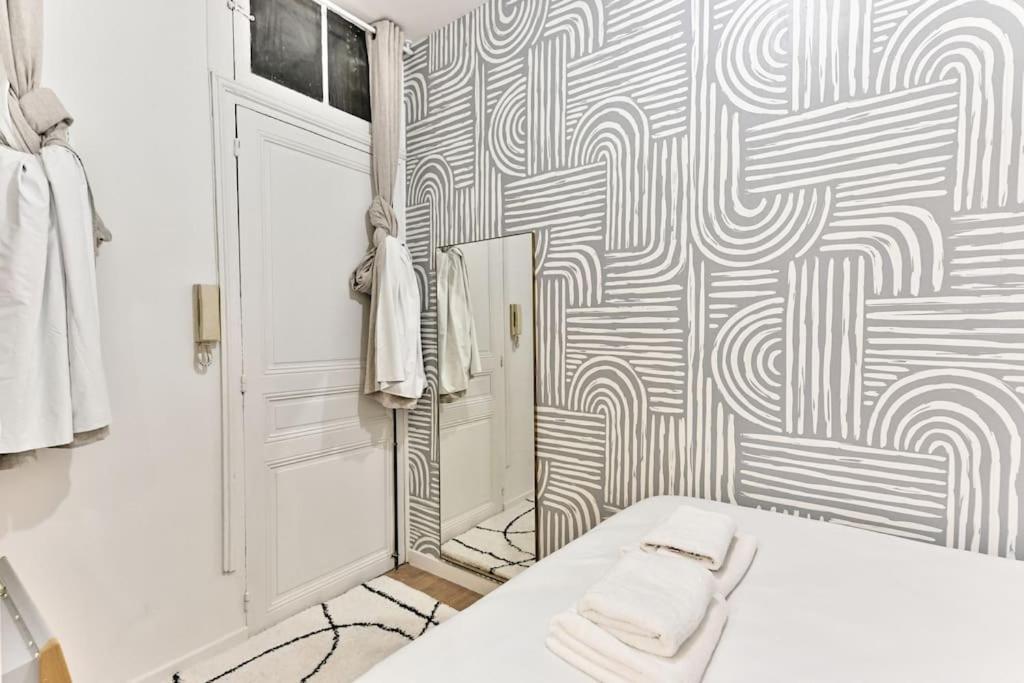 Appartement Central Proche Atelier Des Lumieres Paris Exterior foto