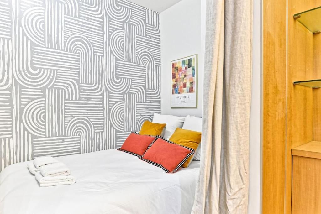 Appartement Central Proche Atelier Des Lumieres Paris Exterior foto